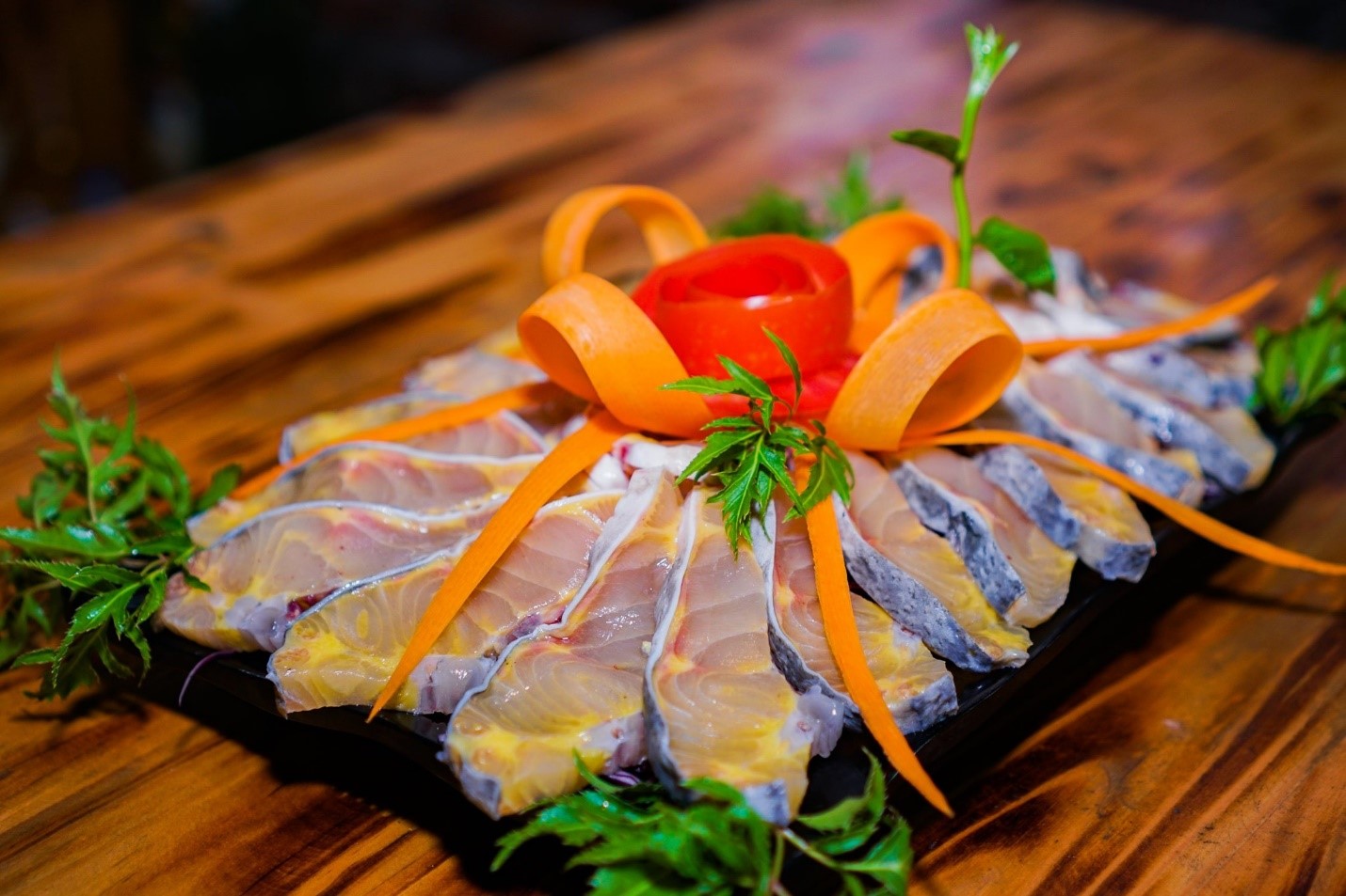 lau-ca-tam-mang-den-1